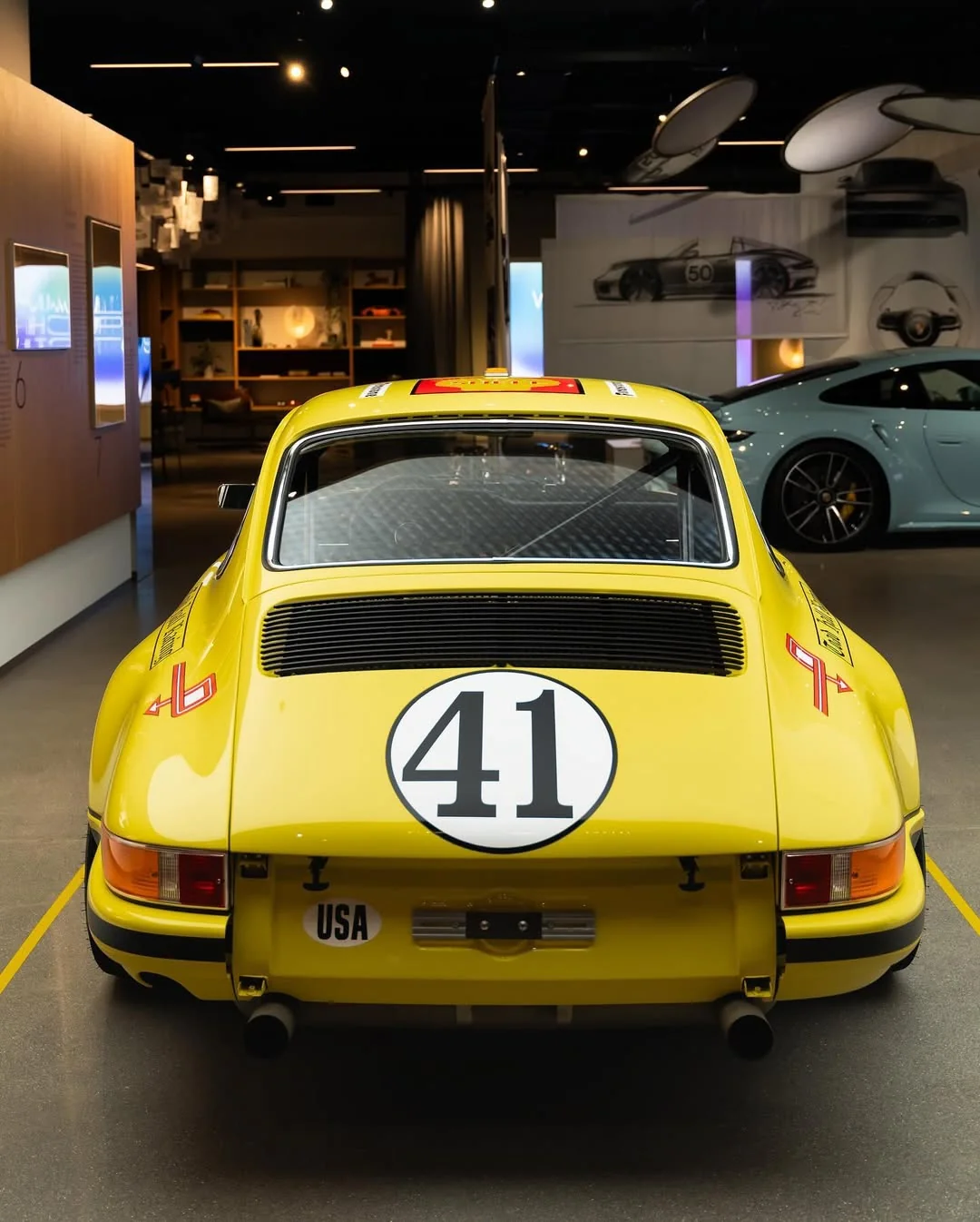 Porsche Brandstore 2024